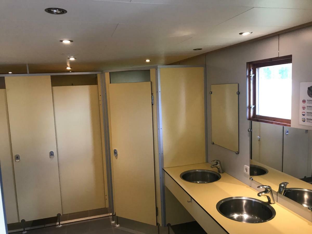 Steiner'S Camping & Lodge Johannisholm Exteriör bild